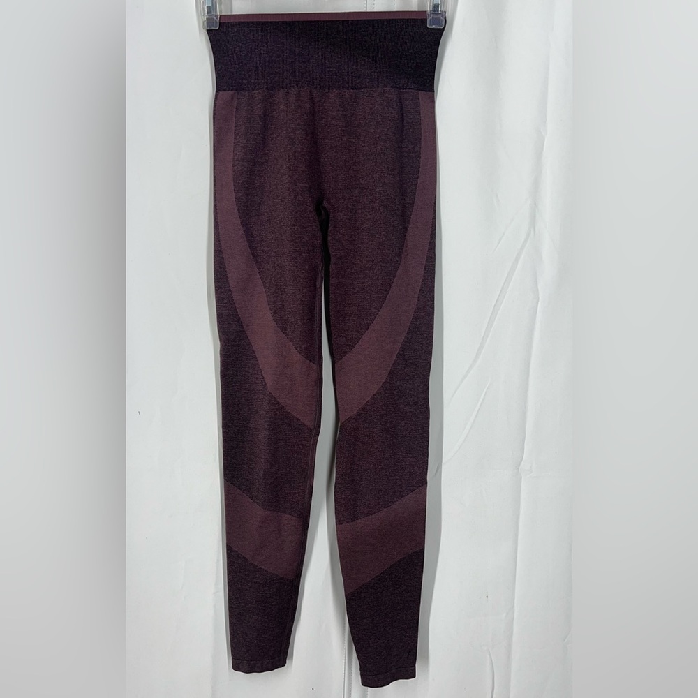 Pink Victoria’s Secret Women’s Activewear Seamless Leggings XS - Picture 3 of 9